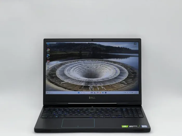 Ігровий ноутбук Dell G5 5590 / 15.6" (1920x1080) IPS / Intel Core i5-9300H (4 (8) ядра по 2.4 - 4.1 GHz) / 16 GB DDR4 / 1000 GB SSD / nVidia GeForce GTX 1650, 4 GB GDDR5, 128-bit / WebCam б/в - зображення 2