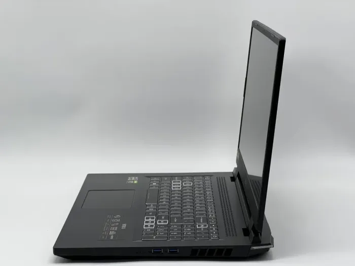 Ігровий ноутбук Acer Nitro 5 AN517-42-R85S / 17.3" (1920x1080) IPS / AMD Ryzen 7 6800H (8 (16) ядер по 3.2 - 4.7 GHz) / 32 GB DDR5 / 960 GB SSD / nVidia GeForce RTX 3060, 6 GB GDDR6, 192-bit / WebCam б/в - зображення 4