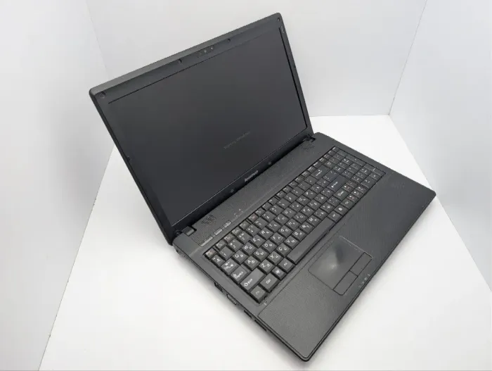 Ноутбук Lenovo G560 / 15.6" (1366x768) TN / Intel Core i3-350M (2 (4) ядра по 2.2 GHz) / 6 GB DDR3 / 500 GB HDD / Intel HD Graphics / WebCam / DVD-ROM / АКБ не держит б/в - зображення 6