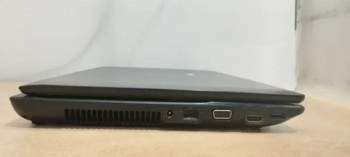 Ноутбук Asus X54C / 15.6" (1366x768) TN / Intel Pentium B960 (2 ядра по 2.2 GHz) / 4 GB DDR3 / 120 GB SSD / Intel HD Graphics / WebCam / DVD-RW / Без АКБ б/в - зображення 4