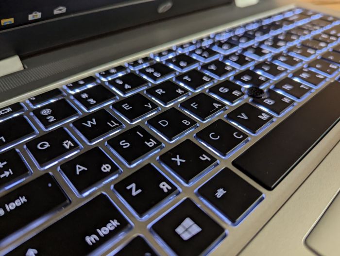 Ноутбук HP ProBook 640 G5 / 14" (1920x1080) IPS / Intel Core i5-8265U (4 (8) ядра по 1.6 - 3.9 GHz) / 8 GB DDR4 / 256 GB SSD / Intel UHD Graphics 620 / WebCam / TouchID / Windows 10 б/в - зображення 12