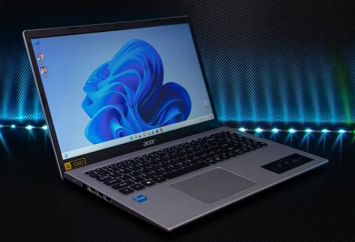 Ультрабук Acer Aspire 3 A315-58 / 15.6" TN / Core i3-1115G4 (2(4) ядра по 4.1GHz) / 4GB DDR4 / 120GB SSD M.2 / UHD Graphics / WebCam / HDMI б/в - зображення 3