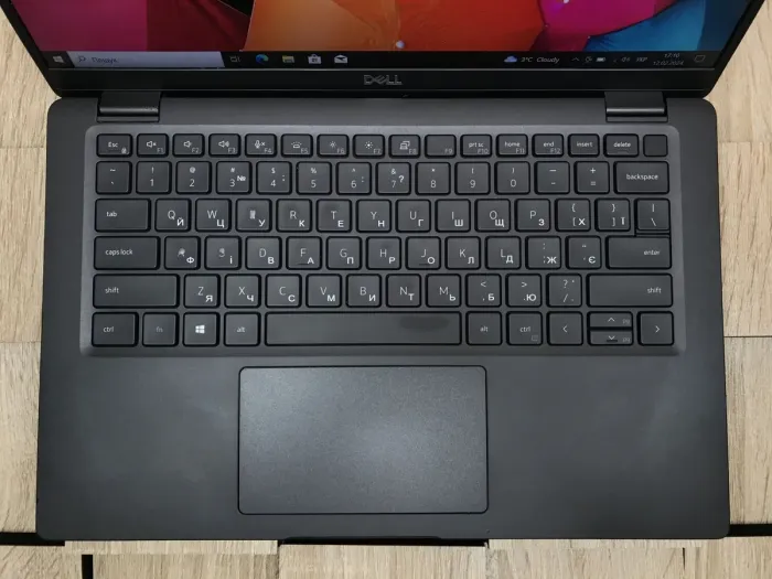 Ультрабук Б-клас Dell Latitude 7410 / 14" (1920x1080) IPS / Intel Core i5-10210U (4 (8) ядра по 1.6 - 4.2 GHz) / 8 GB DDR4 / 256 GB SSD M.2 / Intel UHD Graphics / WebCam / USB 3.2 / HDMI / Windows 10 б/в - зображення 4