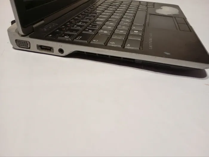 Нетбук Б-клас Dell Latitude E6230 / 12.5" (1366x768) TN / Intel Core i5-3340M (2 (4) ядра по 2.7 - 3.4 GHz) / 4 GB DDR3 / 64 GB SSD / Intel HD Graphics 4000 / WebCam б/в - зображення 5