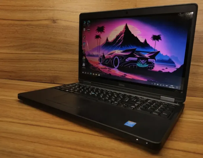 Ноутбук Б-клас Dell Latitude E5550 / 15.6" (1366x768) TN Touch / Intel Core i5-5300U (2 (4) ядра по 2.3 - 2.9 GHz) / 8 GB DDR3 / 256 GB SSD / Intel HD Graphics 5500 / WebCam / Windows 10 б/в - зображення 7