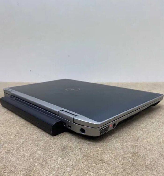 Ультрабук Б-клас Dell Latitude E6320 / 13.3" (1366x768) TN / Intel Core i5-2520M (2 (4) ядра по 2.5 - 3.2 GHz) / 16 GB DDR3 / 240 GB SSD / Intel HD Graphics 3000 / WebCam б/в - зображення 5