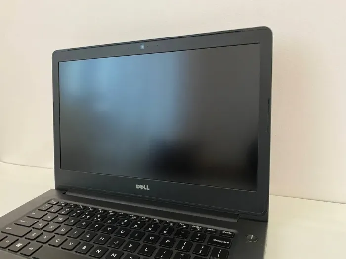 Ноутбук Б-клас Dell Vostro 5468 / 14" (1920x1080) TN / Intel Core i5-7200U (2 (4) ядра по 2.5 - 3.1 GHz) / 16 GB DDR4 / 256 GB SSD / Intel HD Graphics 620 / WebCam / HDMI б/в - зображення 3