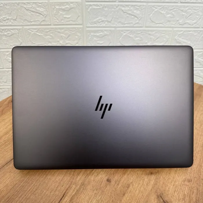 Мобільна робоча станція HP ZBook Studio G4 / 15.6" (1920x1080) IPS / Intel Core i7-7700HQ (4 (8) ядра по 2.8 - 3.8 GHz) / 8 GB DDR4 / 512 GB SSD / nVidia Quadro M1200, 4 GB GDDR5, 128-bit / WebCam б/в - зображення 3