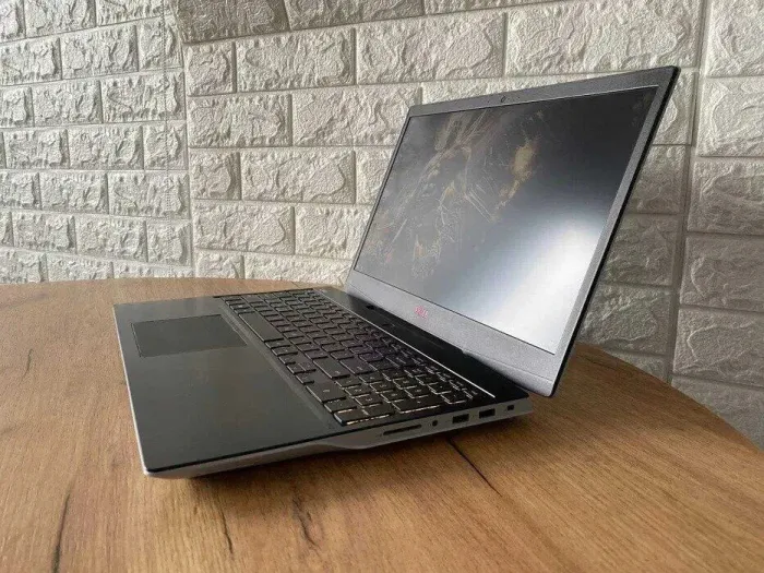 Ігровий ноутбук Dell G5 SE 5505 / 15.6" (1920x1080) IPS / AMD Ryzen 5 4600H (6 (12) ядер по 3.0 - 4.0 GHz) / 16 GB DDR4 / 256 GB SSD M.2 / AMD Radeon RX 5600M, 6 GB GDDR6, 192-bit / WebCam б/в - зображення 5