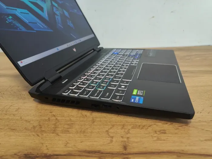 Ігровий ноутбук Б-клас Acer Predator PH315-55-70ZV / 15.6" (2560x1440) IPS / Intel Core i7-12700H (14 (20) ядер по 2.3 - 4.7 GHz) / 16 GB DDR5 / 512 GB SSD / nVidia GeForce RTX 3060, 6 GB GDDR6, 192-bit / WebCam / HDMI / Windows 11 Home б/в - зображення 7