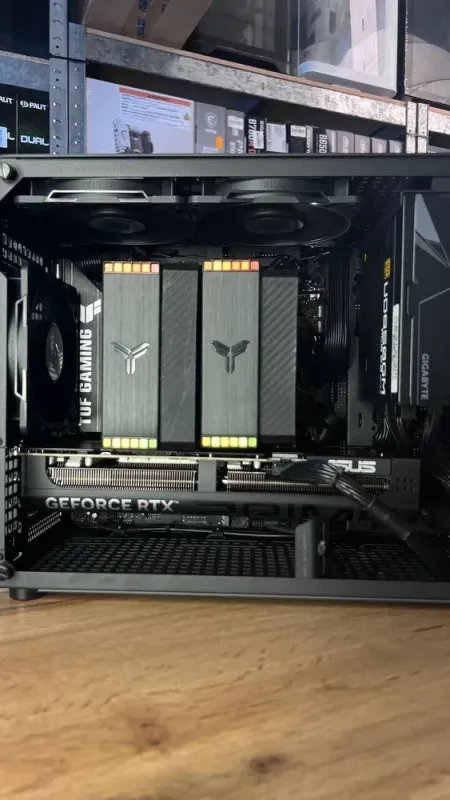 Збірка на замовлення: ігровий ПК Jonsbo Z20 Black Tower / AMD Ryzen 7 9800X3D (8 (16) ядер по 4,7 - 5,2 ГГц) / 32 ГБ DDR5 / 2000 ГБ SSD M.2 / nVidia GeForce RTX 5070 Ti, 16 ГБ GDDR7, 256-bit / 850W - зображення 5