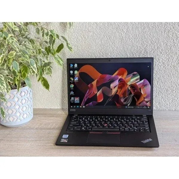 Ультрабук-трансформер Lenovo ThinkPad X13 Yoga Gen 1 / 13.3" (1920x1080) IPS / AMD Ryzen 5 Pro 4650U (6 (12) ядра по 2.1 - 4.0 GHz) / 16 GB DDR4 / 512 GB SSD / AMD Radeon Graphics / WebCam б/в - зображення 2