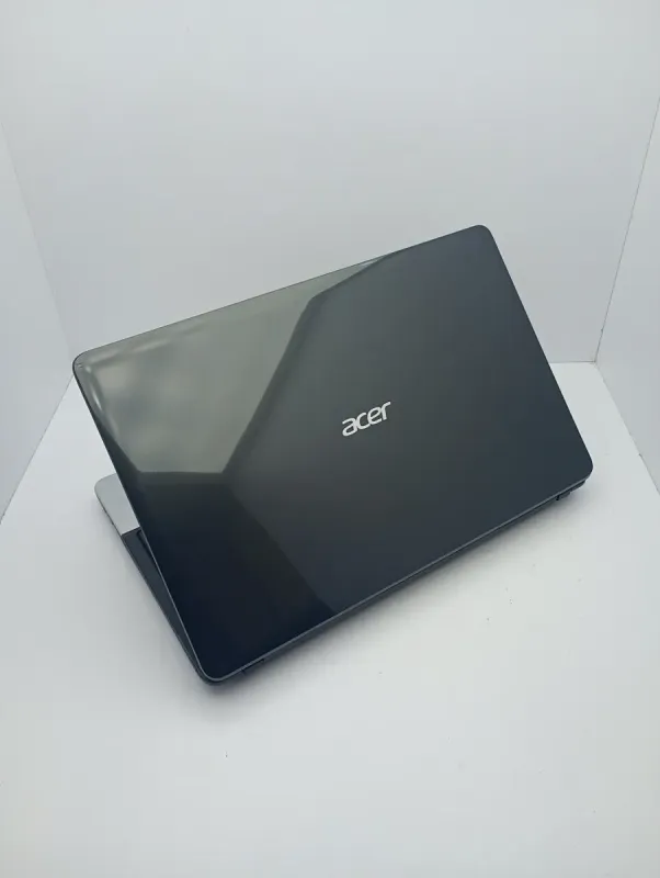 Ноутбук Acer E1-531 / 15.6" (1366x768) TN / Intel Core i3-3120M (2 (4) ядра по 2.5 GHz) / 8 GB DDR3 / 320 GB HDD / Intel HD Graphics / WebCam б/в - зображення 8