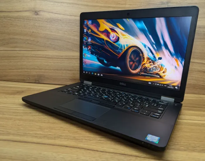 Ноутбук Dell Latitude E5470 / 14" (1366x768) TN / Intel Core i5-6300U (2 (4) ядра по 2.4 - 3.0 GHz) / 8 GB DDR4 / 256 GB SSD / Intel HD Graphics 520 / WebCam / Windows 10 б/в - зображення 5