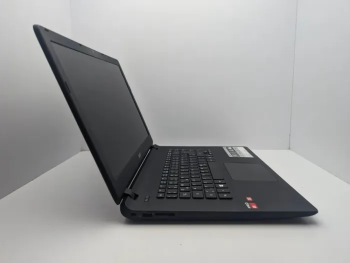 Ноутбук Acer Aspire ES1-521 / 15.6" (1366x768) TN / AMD A6-6310 (4 ядра по 1.8 - 2.4 GHz) / 6 GB DDR3 / 1000 GB HDD / AMD Radeon R4 Graphics / WebCam б/в - зображення 5