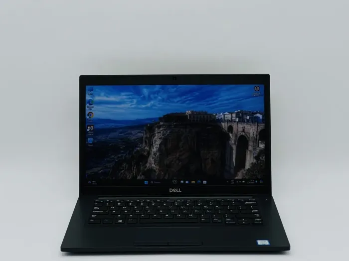 Ультрабук Dell Latitude 7490 / 14" (1366x768) TN / Intel Core i5-8350U (4 (8) ядра по 1.7 - 3.6 GHz) / 8 GB DDR4 / 120 GB SSD / Intel UHD Graphics 620 / WebCam б/в - зображення 2