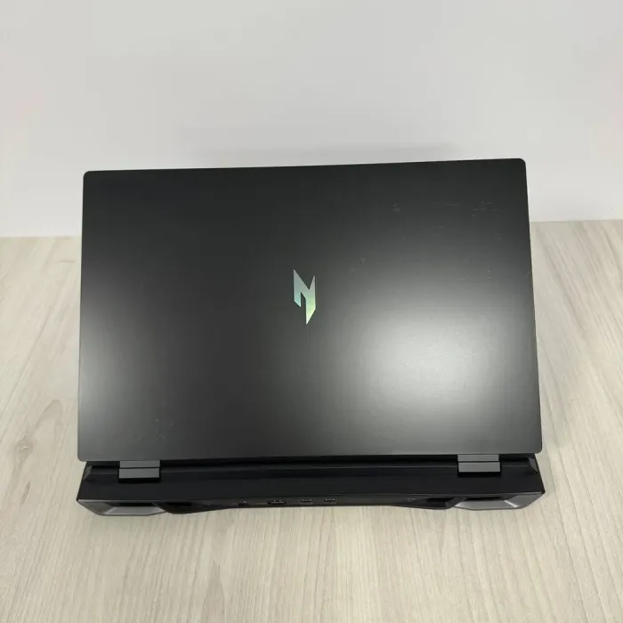 Ігровий ноутбук Б-класу Acer Nitro 17 AN17-42 / 17.3" (1920x1080) IPS / AMD Ryzen 7 8845HS (8 (16) ядер по 3.8 - 5.1 GHz) / 16 GB DDR5 / 1000 GB SSD NVMe / nVidia GeForce RTX 4060, 8 GB GDDR6, 128-bit / WebCam б/в - зображення 3