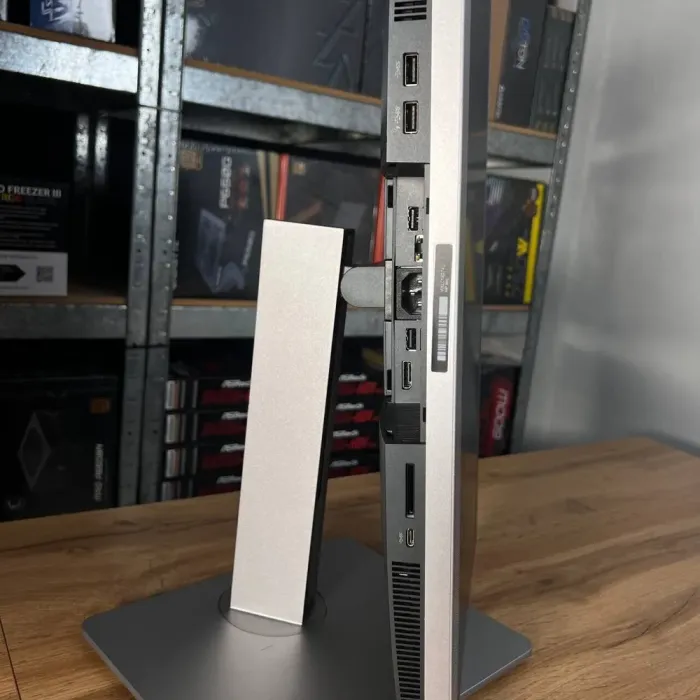 Моноблок HP EliteOne 800 G5 All-in-One / 24" (1920x1080) IPS / Intel Core i7-9700 (8 ядер по 3.0 - 4.7 ГГц) / 16 ГБ DDR4 / 512 ГБ SSD / Intel UHD Graphics 630 / DVD-ROM / WebCam / Wi-Fi / Bluetooth б/в - зображення 11