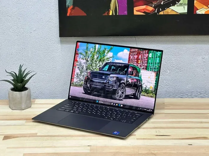 Мобільна робоча станція Dell Precision 5560 / 15.6" (3840x2400) IPS Touch / Intel Core i7-11850H (8 (16) ядер по 2.5 - 4.8 GHz) / 32 GB DDR4 / 512 GB SSD / nVidia Quadro T1200, 4 GB GDDR6, 128-bit / WebCam / Win 11 Pro б/в - зображення 4