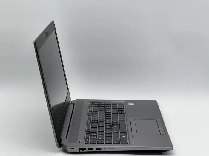 Ноутбук HP zBook 15 G5 / 15.6" (1920x1080) IPS / Intel Core i5-8300H (4 (8) ядра по 2.3 - 4.0 GHz) / 16 GB DDR4 / 480 GB SSD / Intel UHD Graphics 630 / WebCam б/в - зображення 3