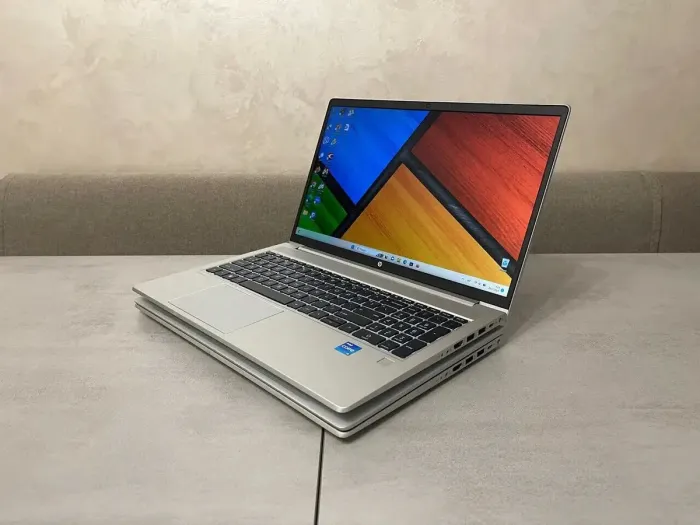 Ультрабук HP ProBook 650 G8 / 15.6" (1920x1080) IPS / Intel Core i5-1135G7 (4 (8) ядра по 2.4 - 4.2 GHz) / 16 GB DDR4 / 256 GB SSD M.2 / Intel Iris Xe Graphics / WebCam / HDMI б/в - зображення 4