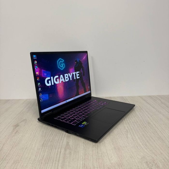 Ігровий ноутбук Gigabyte A16 CVH / 16" (1920x1200) IPS / Intel Core i7-13620H (10 (16) ядер по 2,4 - 4,9 ГГц) / 16 ГБ DDR5 / 1000 ГБ SSD NVMe / nVidia GeForce RTX 5060, 8 ГБ GDDR7, 128-біт / Веб-камера б/в - зображення 4
