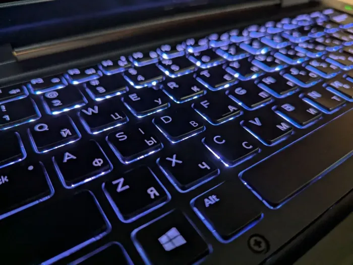 Захищений ноутбук Dell Latitude 14 Rugged 5414 / 14" (1920x1080) IPS / Intel Core i5-6300U (2 (4) ядра по 2.4 - 3.0 GHz) / 8 GB DDR4 / 256 GB SSD / Intel HD Graphics 520 / WebCam / HDMI / Windows 10 б/в - зображення 6