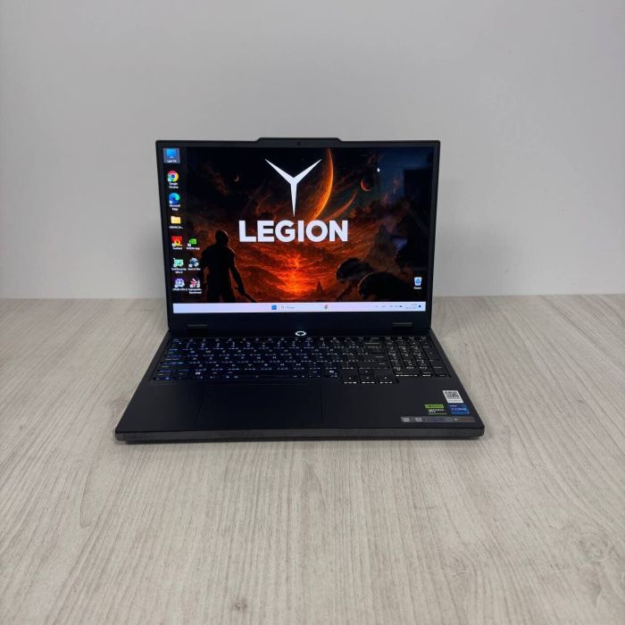 Ігровий ноутбук Lenovo Legion 5i 15IRX10 / 15,6" (2560×1440) IPS / Intel Core i7-14700HX (20 (28) ядер по 2,1 - 5,4 ГГц) / 16 ГБ DDR5 / 1000 ГБ SSD M.2 / nVidia GeForce RTX 5060, 8 ГБ GDDR7, 128-біт / Веб-камера б/в - изображение 2