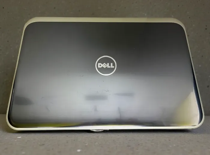 Ноутбук Б-клас Dell Inspiron 5520 / 15.6" (1366x768) TN / Intel Core i7-3612QM (4 (8) ядра по 2.1 - 3.1 GHz) / 8 GB DDR3 / 256 GB SSD / AMD Radeon HD 7600M, 1 GB GDDR3, 128-bit / WebCam б/в - зображення 4