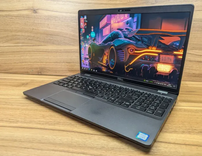Ультрабук Dell Latitude 5500 / 15.6" (1920x1080) IPS / Intel Core i5-8265U (4 (8) ядра по 1.6 - 3.9 GHz) / 16 GB DDR4 / 256 GB SSD / Intel UHD Graphics 620 / WebCam / Windows 10 б/в - зображення 5