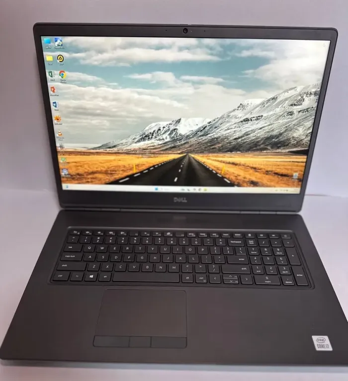 Мобільна робоча станція Dell Precision 7750 / 17.3" (1920x1080) IPS / Intel Core i7-10850H (6 (12) ядер по 2.7 - 5.1 GHz) / 32 GB DDR4 / 512 GB SSD / Quadro RTX 3000, 6 GB GDDR6, 192-bit / WebCam / HDMI б/в - зображення 2