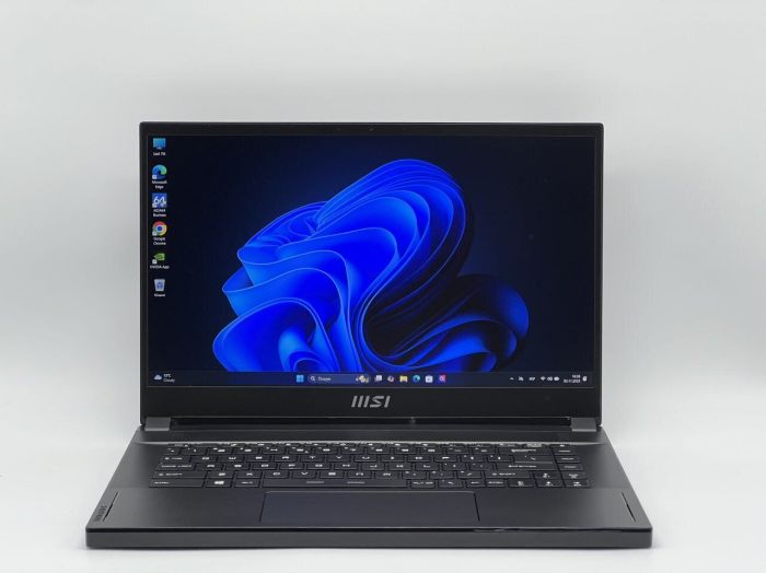 Ігровий ноутбук Б-класу MSI GS66 Stealth 10SF / 15,6" (1920x1080) IPS / Intel Core i7-10750H (6 (12) ядер по 2,6 - 5,0 ГГц) / 16 ГБ DDR4 / 960 ГБ SSD / nVidia GeForce RTX 2070 Max-Q, 8 ГБ GDDR6, 256-біт / WebCam б/в - зображення 2