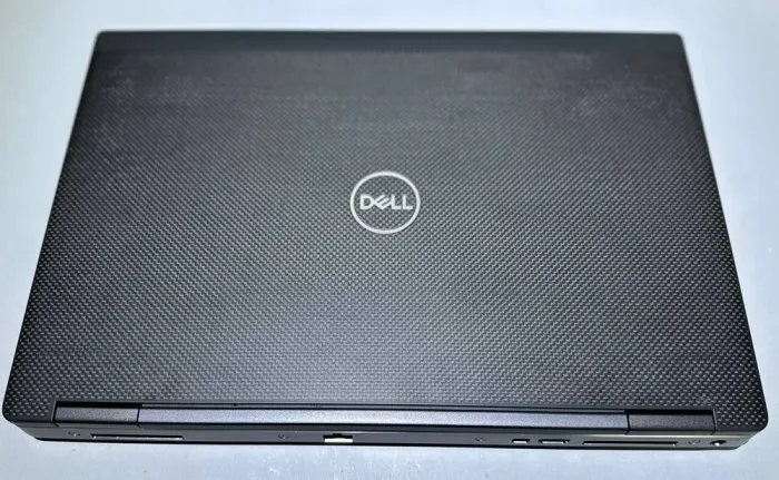 Мобільна робоча станція Dell Precision 7540 / 15.6" (1920x1080) IPS / Intel Core i7-9850H (6 (12) ядер по 2.6 - 4.6 GHz) / 32 GB DDR4 / 256 GB SSD + 256 GB SSD / Quadro T1000, 4 GB GDDR6, 128-bit / WebCam б/в - зображення 4