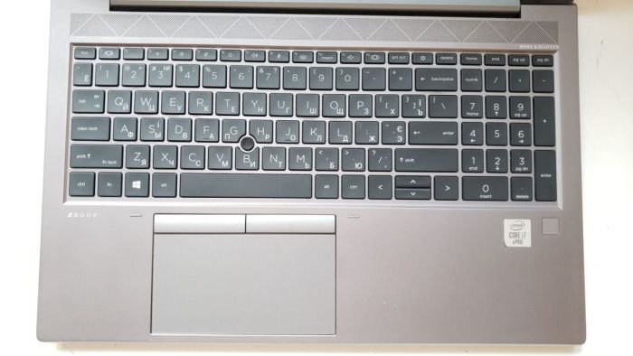 Ноутбук HP ZBook Firefly 15 G7 / 15.6" (1920x1080) IPS / Intel Core i7-10610U (4 (8) ядра по 1.8 - 4.9 GHz) / 16 GB DDR4 / 512 GB SSD M.2 / Intel UHD Graphics / WebCam б/в - зображення 3