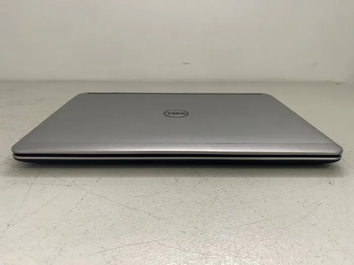 Нетбук Б-клас Dell Latitude E7240 / 12.5" (1366x768) TN / Intel Core i7-4600U (2 (4) ядра по 2.1 - 3.3 GHz) / 8 GB DDR3 / 256 GB SSD / Intel HD Graphics 4400 / WebCam б/в - зображення 5