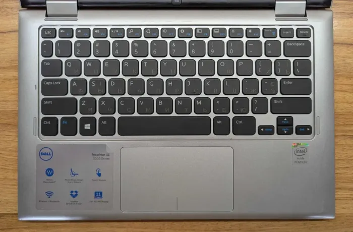 Нетбук-трансформер Dell Inspiron 11-3147 / 11.6" (1366x768) TN Touch / Intel Pentium N3530 (4 ядра по 2.16 - 2.58 GHz) / 8 GB DDR3 / 240 GB SSD / Intel HD Graphics / WebCam / Windows 10 б/в - зображення 3