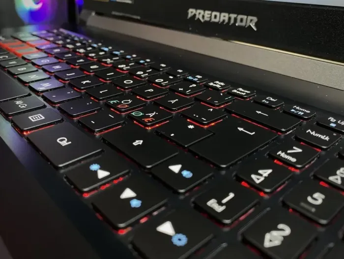 Ігровий ноутбук Acer Predator Helios 300 PH317-52 / 17.3" (1920x1080) IPS / Intel Core i7-8750H (6 (12) ядер по 2.2 - 4.1 GHz) / 8 GB DDR4 / 512 GB SSD / nVidia GeForce GTX 1050 Ti, 4 GB GDDR5, 128-bit / WebCam б/в - зображення 3