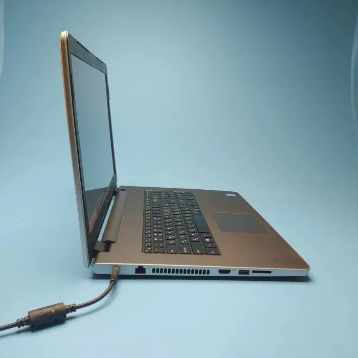 Ноутбук Dell Inspiron 5758 / 17.3" (1600x900) TN / Intel Core i7-5500U (2 (4) ядра по 2.4 - 3.0 GHz) / 8 GB DDR3 / 240 GB SSD / Intel HD Graphics 5500 / WebCam / DVD-ROM / Win 10 Pro б/в - зображення 3