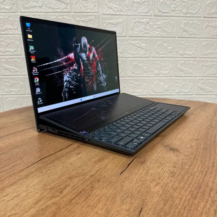 Ігровий ноутбук Б-клас Asus ZenBook Pro Duo UX582HM / 15.6" (3840x2160) OLED Touch / Intel Core i9-11900H (8 (16) ядер по 2.1 - 4.9 GHz) / 32 GB DDR4 / 1000 GB SSD / nVidia GeForce RTX 3060, 6 GB GDDR6, 192-bit / WebCam б/в - зображення 4