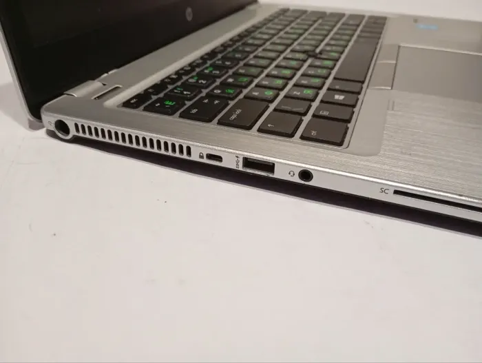 Ультрабук Б-клас HP EliteBook Folio 9480m / 14" (1366x768) TN / Intel Core i5-4310U (2 (4) ядра по 2.0 - 3.0 GHz) / 8 GB DDR3 / 180 GB SSD / Intel HD Graphics 4400 / WebCam б/в - зображення 3