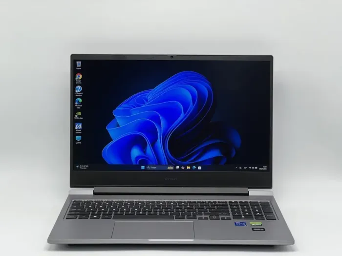 Ігровий ноутбук HP Omen 16-ae0001nr / 16.1" (1920x1080) IPS / Intel Core i7-14700HX (20 (28) ядер по 1.5 - 5.5 GHz) / 32 GB DDR5 / 960 GB SSD / nVidia GeForce RTX 4070, 8 GB GDDR6, 128-bit / WebCam б/в - зображення 2