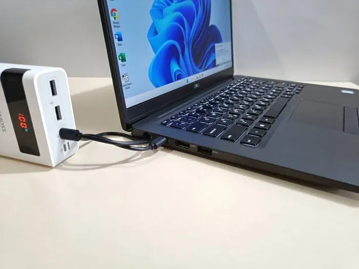 Ультрабук Dell Latitude 7400 / 14" (1920x1080) IPS / Intel Core i7-8665U (4 (8) ядра по 1.9 - 4.8 GHz) / 16 GB DDR4 / 256 GB SSD / Intel UHD Graphics 620 / WebCam / Windows 11 Pro б/в - зображення 5