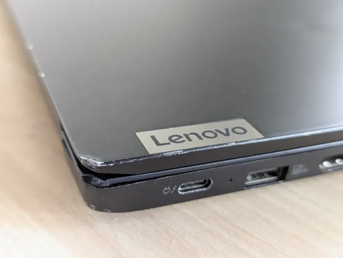 Ультрабук Б-клас Lenovo ThinkPad E14 Gen 2 / 14" (1920x1080) IPS / Intel Core i3-1115G4 (2 (4) ядра по 1.7 - 4.1 GHz) / 16 GB DDR4 / 256 GB SSD / Intel UHD Graphics / WebCam / HDMI б/в - зображення 3