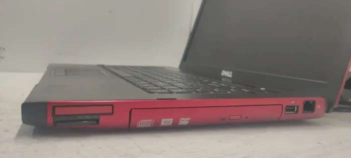 Ноутбук Dell Vostro 3500 / 15.6" (1366x768) TN / Intel Core i3-350M (2 (4) ядра по 2.26 GHz) / 4 GB DDR3 / 320 GB HDD / Intel HD Graphics / WebCam б/в - зображення 5