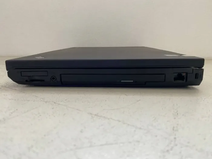 Ноутбук Lenovo ThinkPad T530i / 15.6" (1366x768) TN / Intel Core i5-3230M (2 (4) ядра по 2.6 - 3.2 GHz) / 8 GB DDR3 / 240 GB SSD / Intel HD Graphics 4000 / WebCam б/в - зображення 4