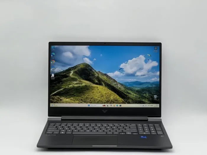 Ігровий ноутбук HP Victus 16-r0073cl / 16.1" (1920x1080) IPS / Intel Core i7-13700HX (16 (24) ядер по 2.1 - 5.0 GHz) / 32 GB DDR5 / 960 GB SSD / nVidia GeForce RTX 4060, 8 GB GDDR6, 128-bit / WebCam б/в - зображення 2