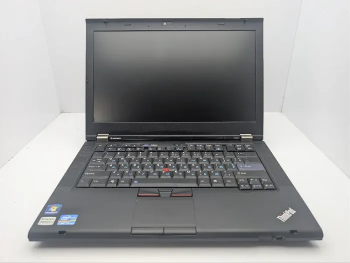 Ноутбук Lenovo ThinkPad T420 / 14" (1600x900) TN / Intel Core i5-2520M (2 (4) ядра по 2.5 - 3.2 GHz) / 8 GB DDR3 / 128 GB SSD / Intel HD Graphics 3000 / WebCam / DVD-ROM б/в - зображення 3