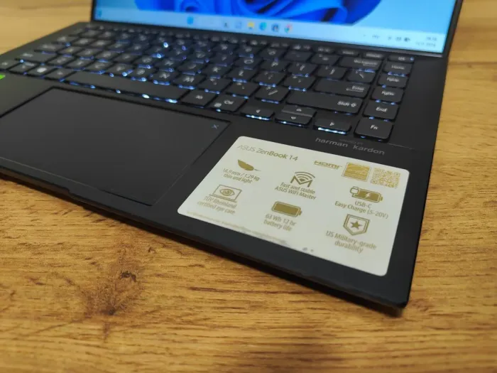 Ультрабук ASUS ZenBook 14 UX435E / 14" (1920x1080) IPS / Intel Core i7-1165G7 (4 (8) ядра по 2.8 - 4.7 GHz) / 16 GB DDR4 / 512 GB SSD / nVidia GeForce MX 450, 2 GB GDDR6, 64-bit / WebCam / Windows 11 Pro б/в - зображення 6