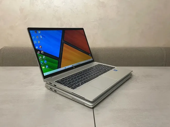 Ультрабук HP ProBook 650 G8 / 15.6" (1920x1080) IPS / Intel Core i5-1135G7 (4 (8) ядра по 2.4 - 4.2 GHz) / 16 GB DDR4 / 256 GB SSD M.2 / Intel Iris Xe Graphics / WebCam / HDMI б/в - зображення 3
