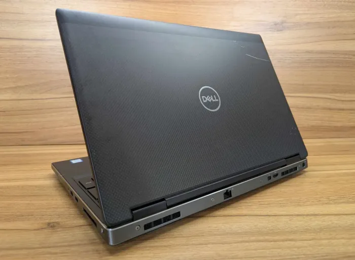 Мобільна робоча станція Dell Precision 7530 / 15.6" (1920x1080) IPS Touch / Intel Core i7-8750H (6 (12) ядер по 2.2 - 4.1 GHz) / 32 GB DDR4 / 512 GB SSD / nVidia Quadro P3200, 6 GB GDDR5, 192-bit / WebCam / Windows 10 б/в - зображення 7